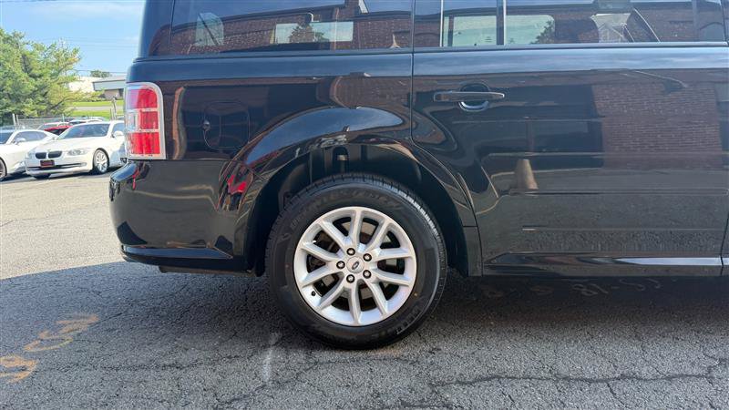 Used 2018 Ford Flex SE FWD image 4