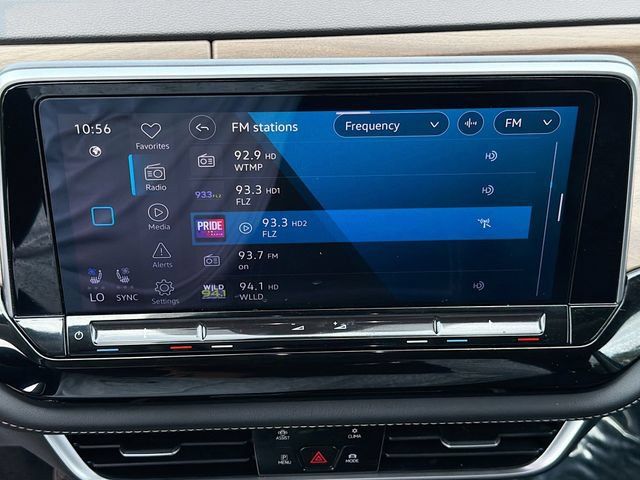 Used 2024 Volkswagen Atlas SE FWD image 30