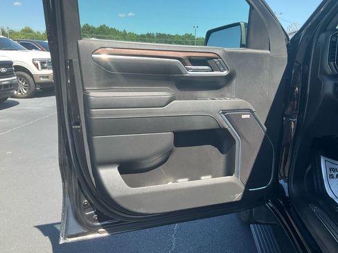 Used 2024 Chevrolet Silverado 1500 RST w/ Convenience Package II AWD/4WD image 17