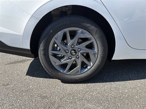 New 2026 Hyundai Elantra Blue image 17