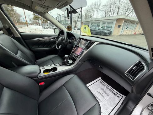 Used 2015 INFINITI Q50 2.0t w/ Moonroof Package image 12