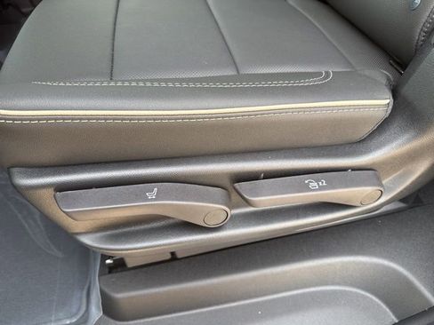 New 2026 GMC Yukon XL Elevation AWD/4WD image 38