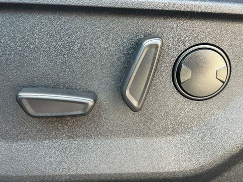 Certified 2022 Ford F150 XLT w/ Equipment Group 302A High image 20