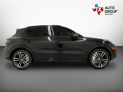 Used 2019 Porsche Cayenne Turbo AWD/4WD image 8