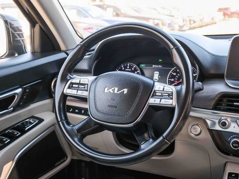Used 2022 Kia Telluride SX FWD image 17