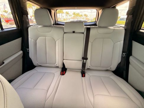 New 2026 Jeep Cherokee Limited image 26