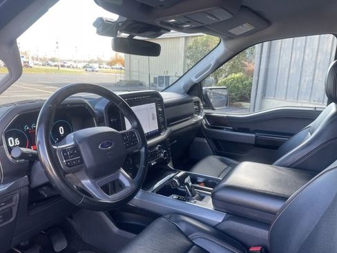 Used 2022 Ford F150 Lariat image 27