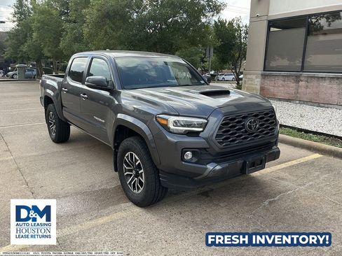 Used 2021 Toyota Tacoma TRD Sport w/ Technology Package image 1