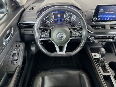 Used 2021 Nissan Altima 2.5 SR FWD image 16