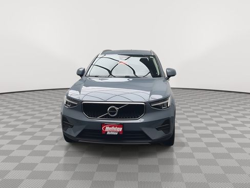 Used 2023 Volvo XC40 B5 Core AWD/4WD image 32