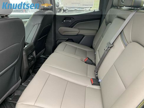 New 2026 Chevrolet Colorado ZR2 image 16