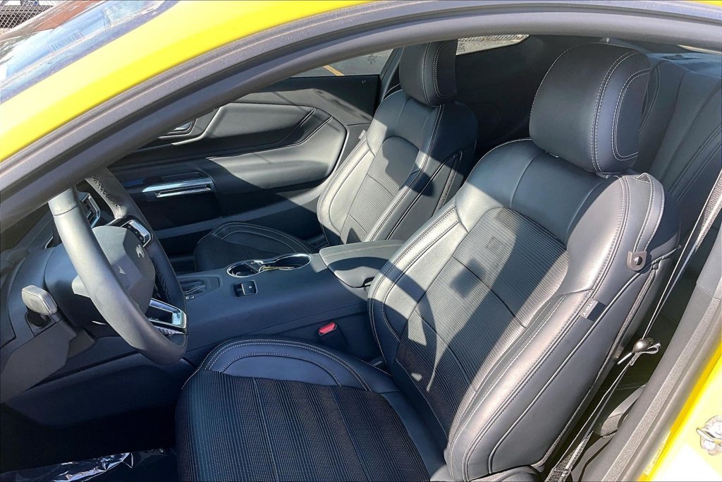 Used 2025 Ford Mustang Premium RWD image 24