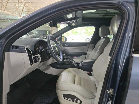 Used 2020 Porsche Cayenne AWD/4WD image 20