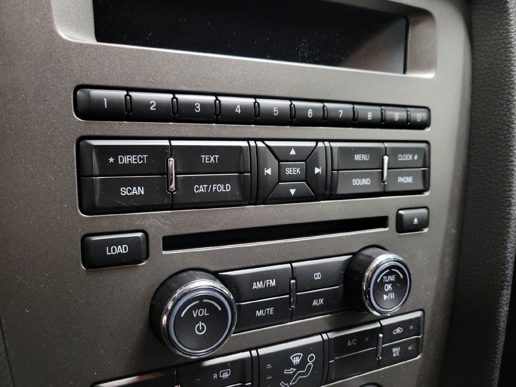 Used 2014 Ford Mustang Coupe RWD image 21