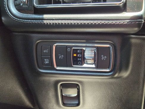 Used 2021 Lincoln Nautilus Reserve AWD/4WD image 22
