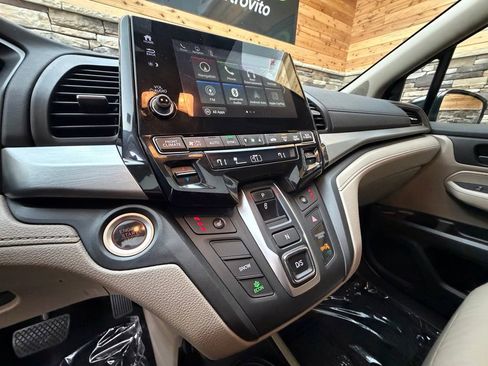 Used 2018 Honda Odyssey EX-L image 18