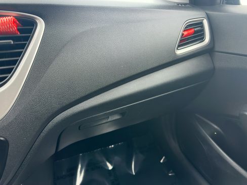 Used 2019 Hyundai Accent SE image 20