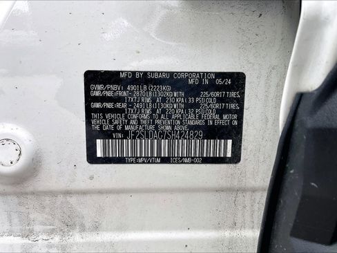Certified 2025 Subaru Forester AWD/4WD image 32