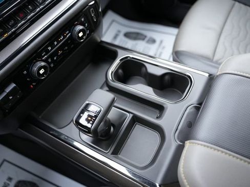 Used 2024 Chevrolet Silverado 1500 ZR2 image 26