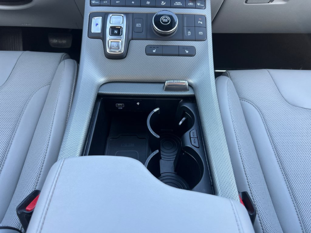 Used 2025 Hyundai Palisade SEL FWD image 11
