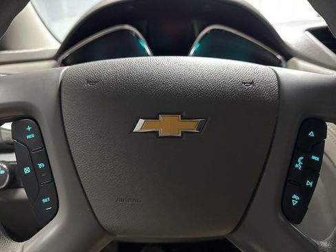 Used 2017 Chevrolet Traverse LS image 12