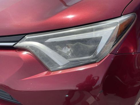 Used 2018 Toyota RAV4 Limited image 7