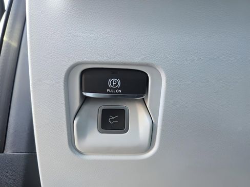 New 2026 Jeep Cherokee Laredo image 17