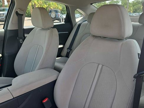 Used 2024 Hyundai Sonata SEL FWD image 13