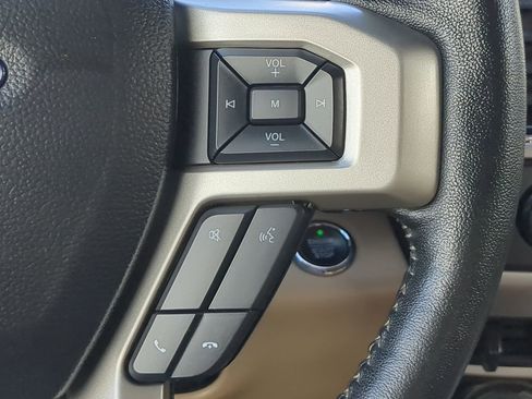 Certified 2020 Ford F450 Lariat w/ Lariat Ultimate Package image 24