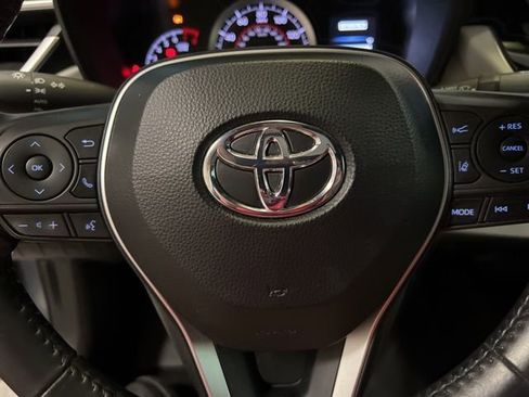 Used 2020 Toyota Corolla SE w/ SE Premium Package FWD image 35