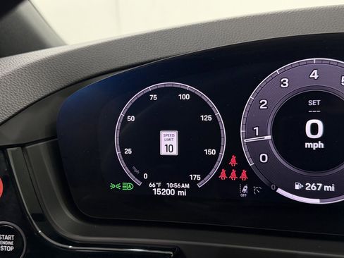 Certified 2025 Porsche Cayenne image 51