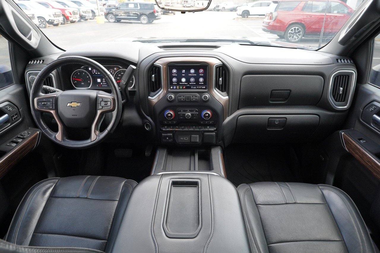 Certified 2020 Chevrolet Silverado 3500 High Country w/ Technology Package AWD/4WD image 7