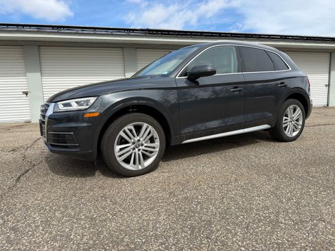 Used 2018 Audi Q5 2.0T Premium Plus image 2