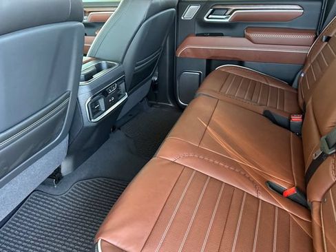New 2026 GMC Sierra 2500 Denali Ultimate AWD/4WD image 13