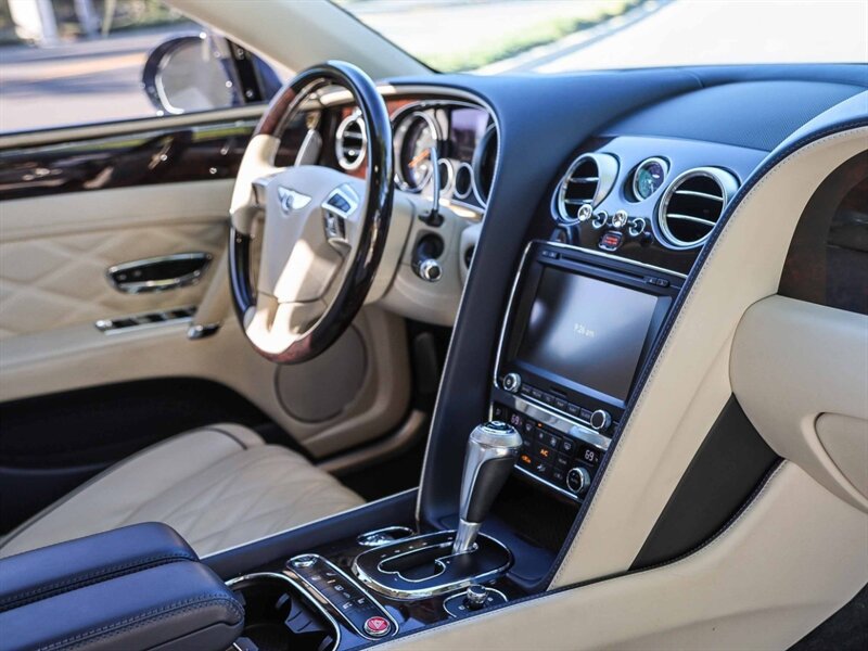 Used 2016 Bentley Flying Spur V8 AWD/4WD image 26