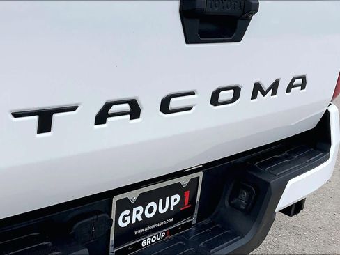 Used 2025 Toyota Tacoma SR5 image 27