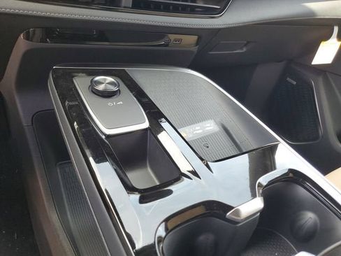 New 2026 Buick Enclave Preferred w/ Power Package FWD image 24
