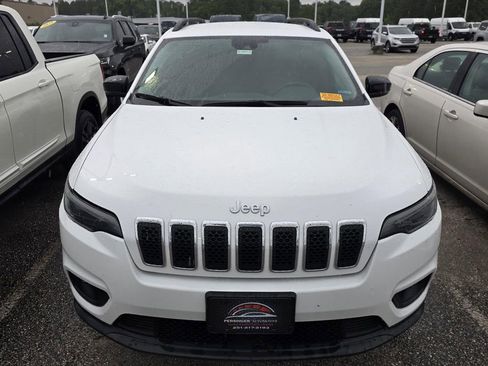 Used 2022 Jeep Cherokee Latitude Lux AWD/4WD image 2