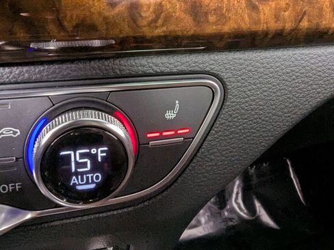 Used 2018 Audi Q5 Prestige w/ Prestige Package image 23