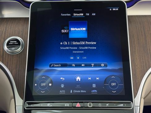 Used 2024 Mercedes-Benz GLC 300 GLC 300 image 33