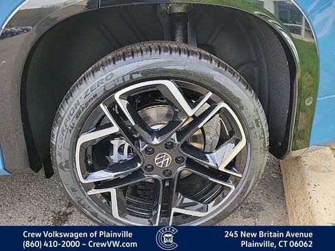 New 2026 Volkswagen Tiguan SEL R-Line AWD/4WD image 18
