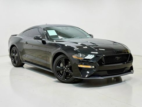 Used 2022 Ford Mustang GT w/ Equipment Group 301A RWD image 4