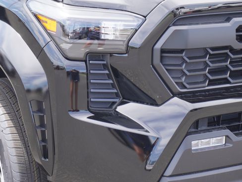 New 2026 Toyota Tacoma TRD Sport AWD/4WD image 3