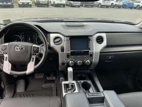 Used 2021 Toyota Tundra SR5 w/ Trail Edition image 4