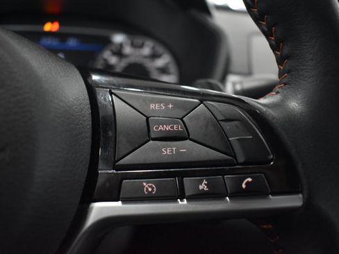 Used 2023 Nissan Altima 2.5 SR AWD/4WD image 19