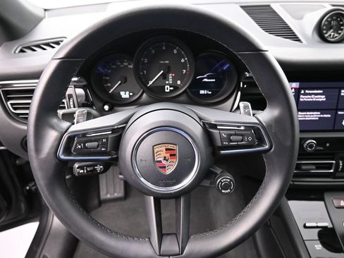 Certified 2026 Porsche Macan AWD/4WD image 12