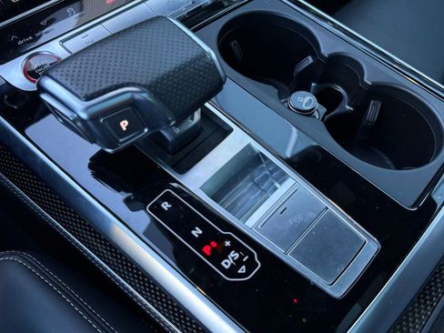 Used 2022 Audi SQ8 Prestige w/ Prestige Package image 41