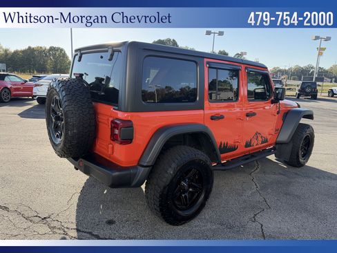 Used 2018 Jeep Wrangler Unlimited Rubicon w/ Steel Bumper Group image 6