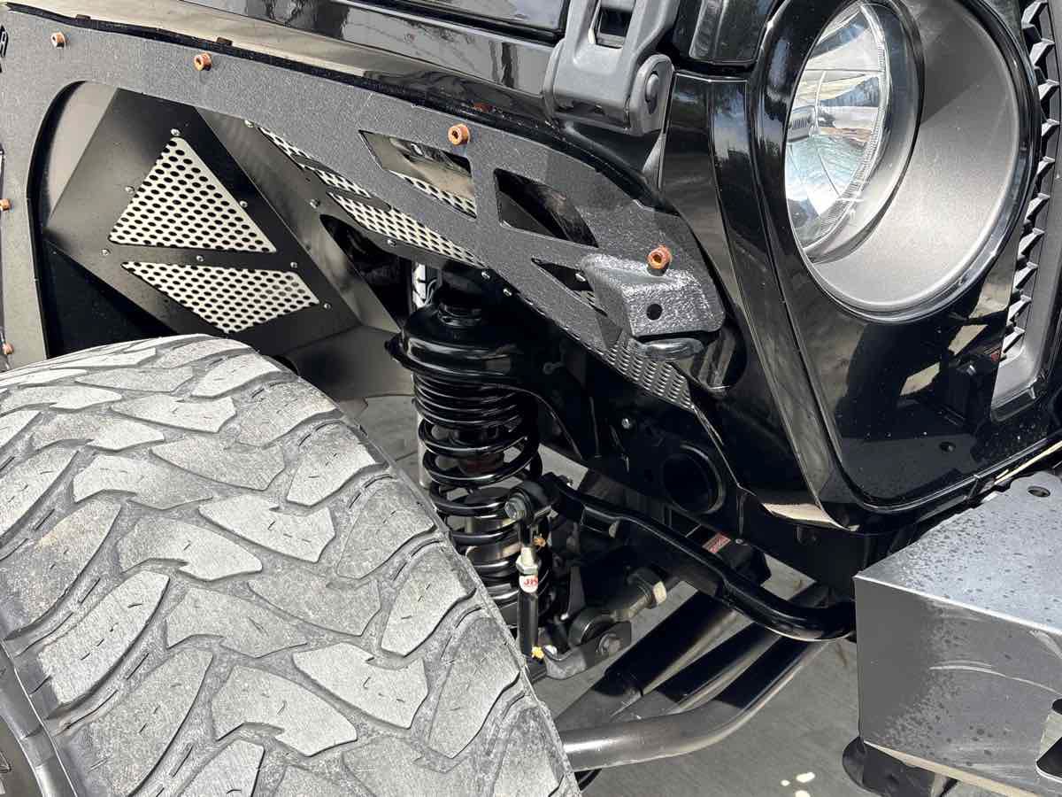 Used 2021 Jeep Gladiator Rubicon AWD/4WD image 11