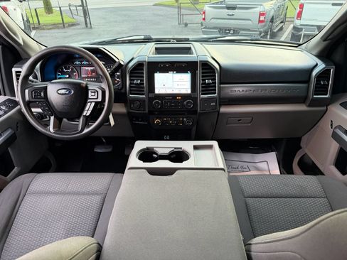 Used 2017 Ford F250 XLT w/ XLT Value Package AWD/4WD image 20